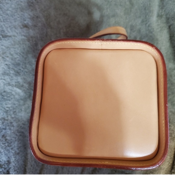 ETRO Rectangular Papillion. Box & Cards Included. - Picture 8 of 10